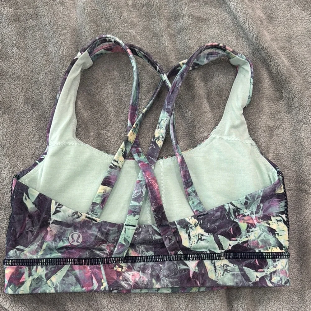 Multicolor Strappy Sports Bra - Picture 3 of 3